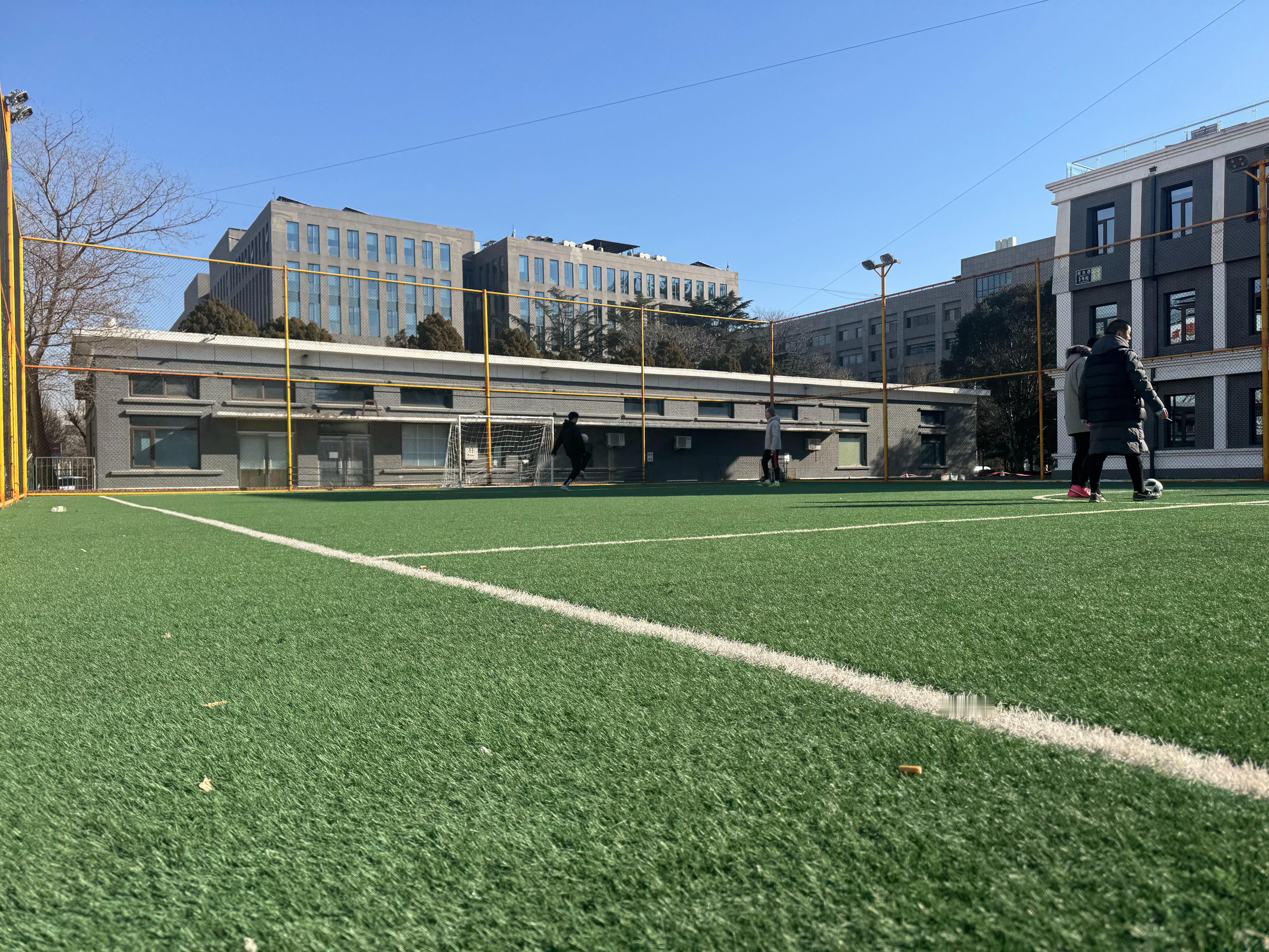 取消中高考是早晚的事老这么说，跟我也没啥关系了…当年中考体育要是70分，就能上北