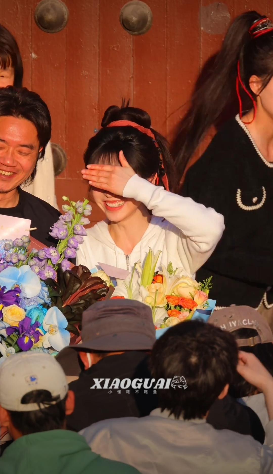 田曦薇春晚合唱瓜来了！厨师长蹲一个官宣
 
家人们！网传田曦薇要和白鹿、李昀锐、