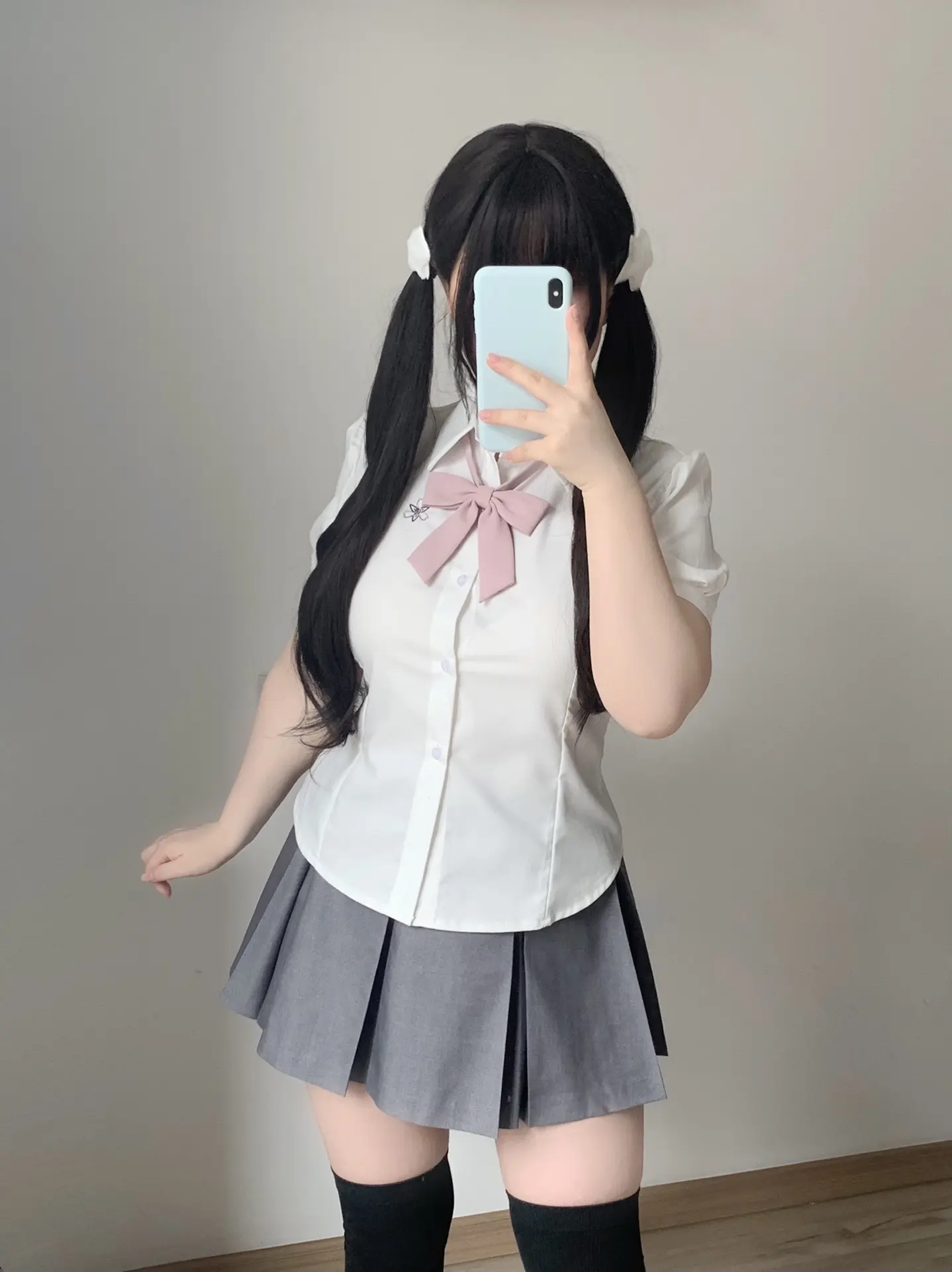 ⸝⸝⸝ ╸▵╺⸝⸝⸝。
