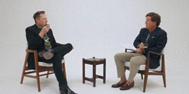 马斯克与特朗普的命运纠葛：2024美国大选背后的惊人真相[玫瑰]

在美国202