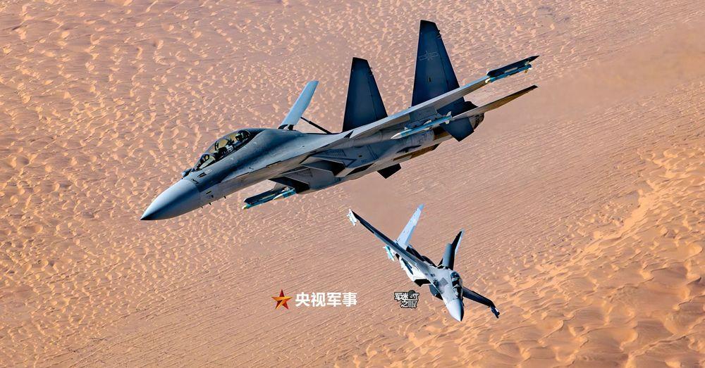 歼-16挂载10枚导弹并不是它的极限挂载水平，如果使用复合挂架，可以挂载得更多，