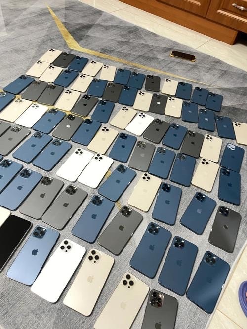 旧手机回收一天一个价受全球存储芯片短缺等多重因素影响，多地回收商称：废旧手机回收