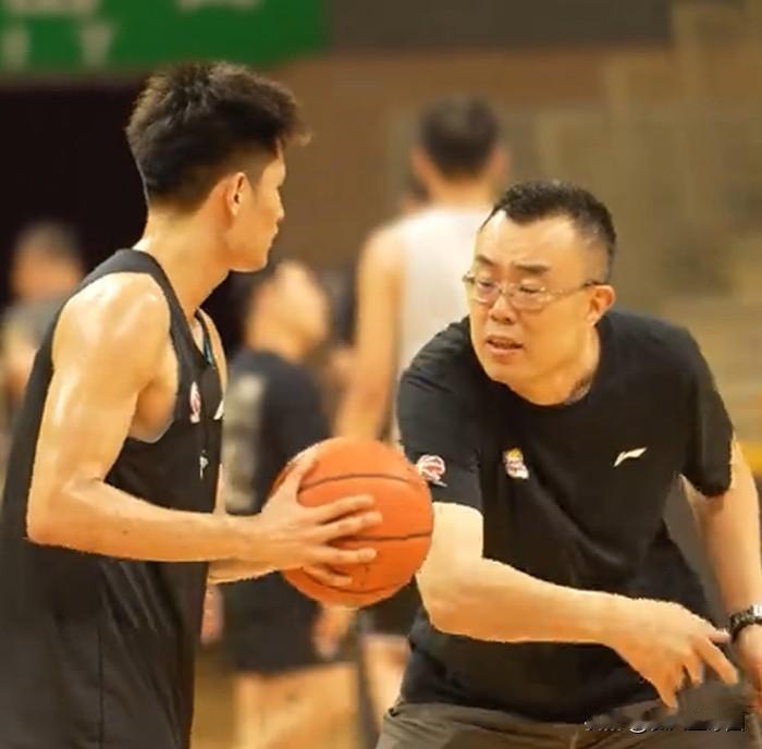 CBA更换总经理(副总经理)的三家俱乐部，有一家还没有任何动静！

1. 北控: