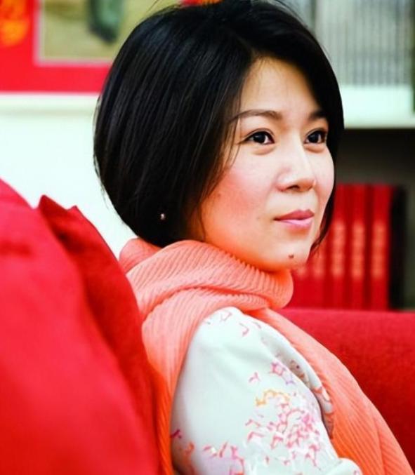 孔东梅：我生下来没多久，妈妈李敏把我的照片寄给外公，外公看到我的照片特别高兴，我
