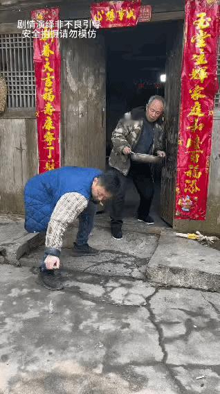 鉴定完毕。
是亲生的没跑了。