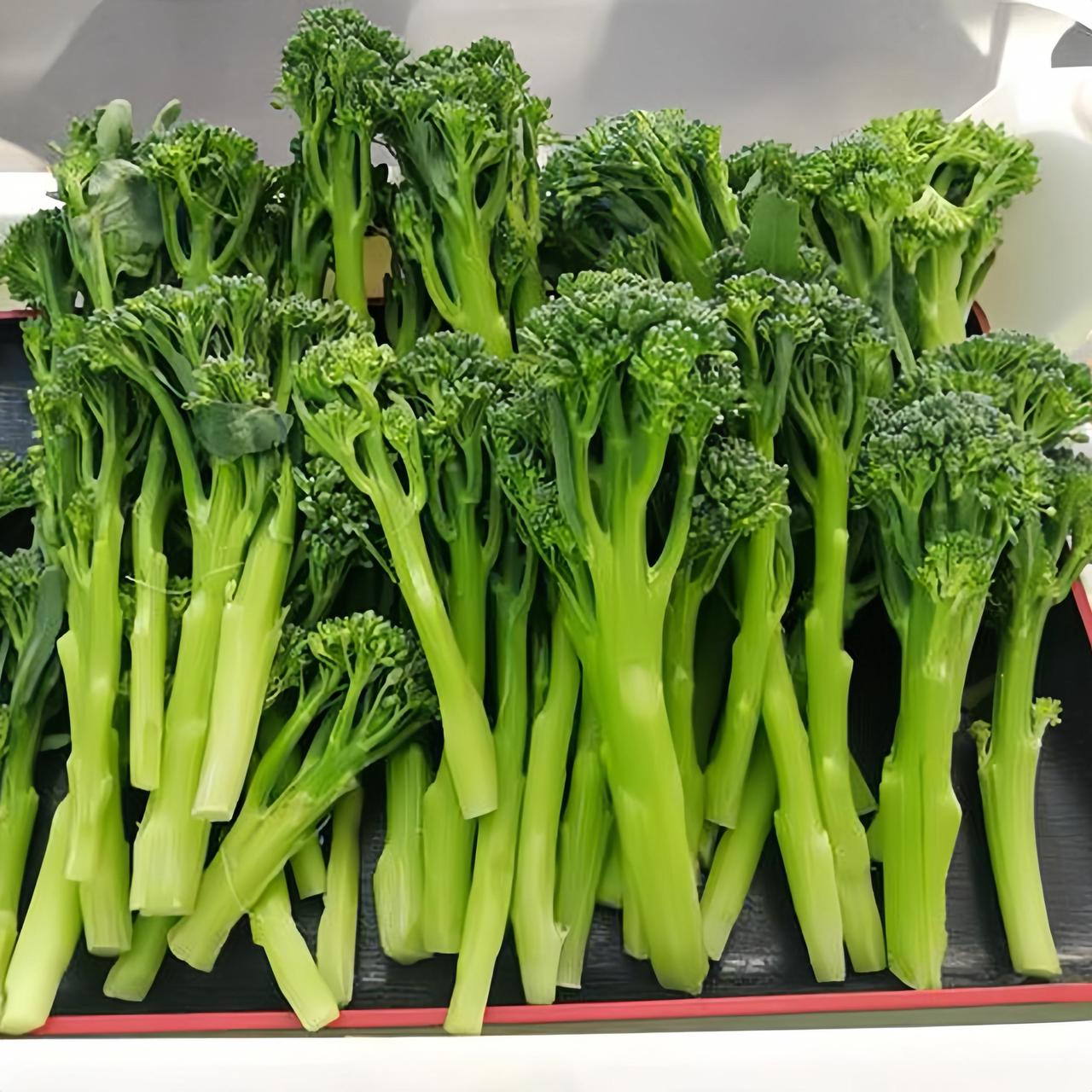 这大妈的行为虽然不好，
但我是第一次听说西兰苔这个东西，
真是孤陋寡闻了[捂脸]