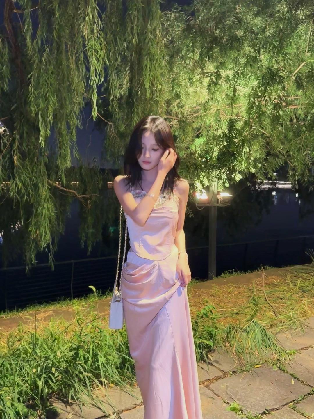 同一片天，为什么好久不见。