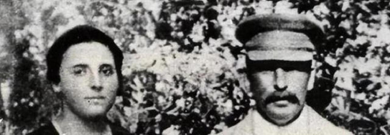 果不其然。
 
苏联方面突然宣布了“阑尾炎去世”的说法。
 
1932年11月8