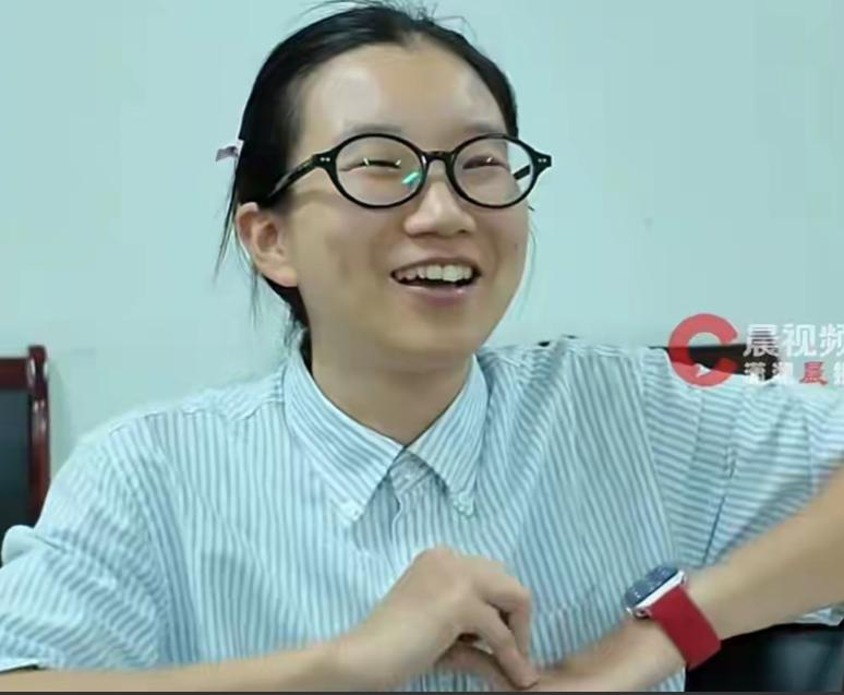 长沙医学院最近火了，因为该校第一临床学院学生曾欣，是建校以来第一个考上北京大学研