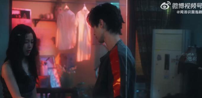 清纯钓系完全是虞书欣舒适区虞书欣演姜暮简直降维打击！清纯钓系被她玩明白了！靳朝去