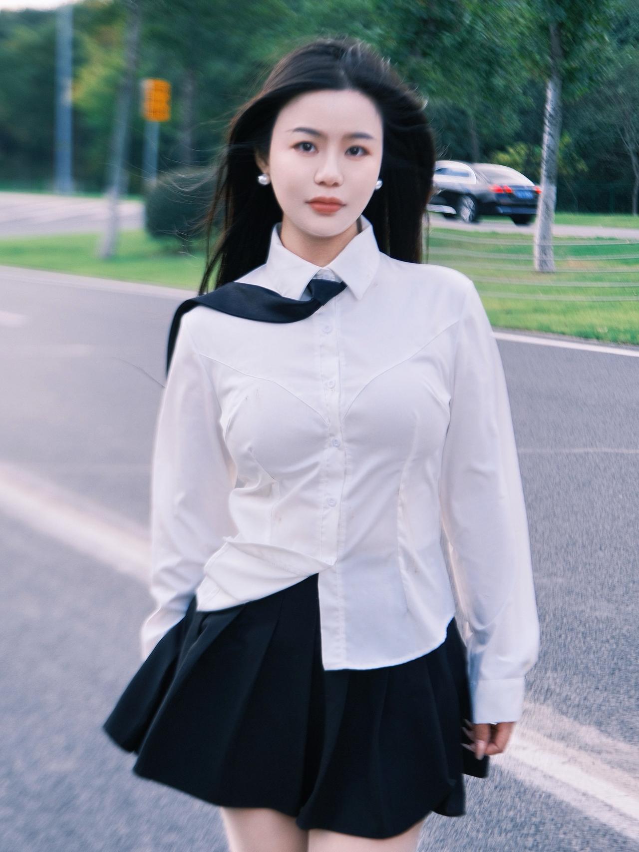 亲爱的，人生是久违的艳阳天。摄影 拍出电影感 外景 车拍 富士相机 @抖音小助手