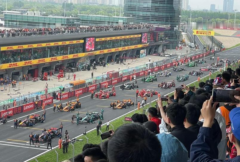 F1美国站退役车手转型解说：围场新声音
这些年不少退役车手选择转型做赛事解说或者