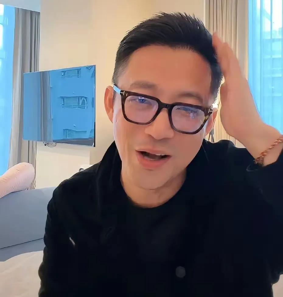 汪小菲那句“用我给你洗吗”，火了不是没道理。
 
马筱梅在月子中心没排上洗头发，