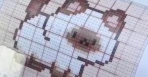 “拼豆”这款网红手工玩具在孩子和年轻人圈子里特别火，就是把彩色塑料管拼成图案，再