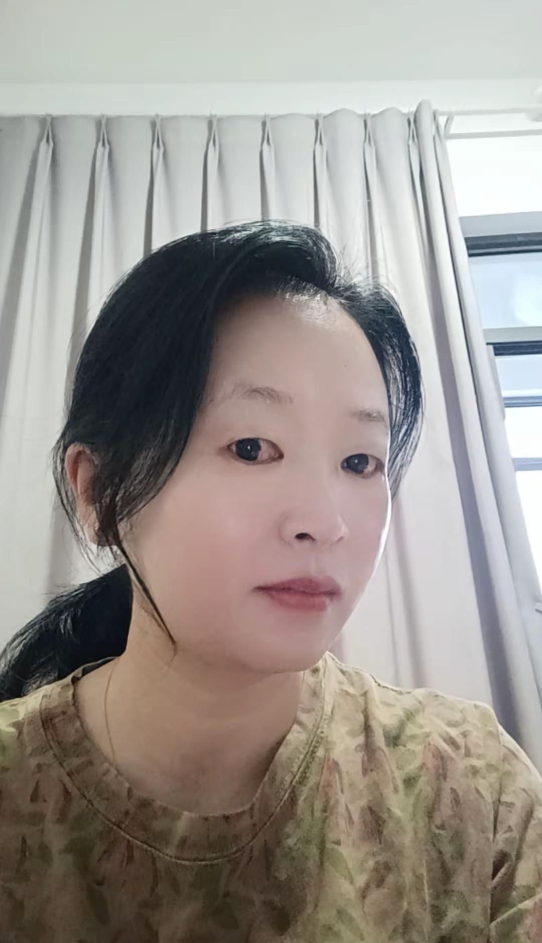 找男人的意义：是撑腰，是兜底，不是在你有事的时候，站在对面评判你，一个男人最大的