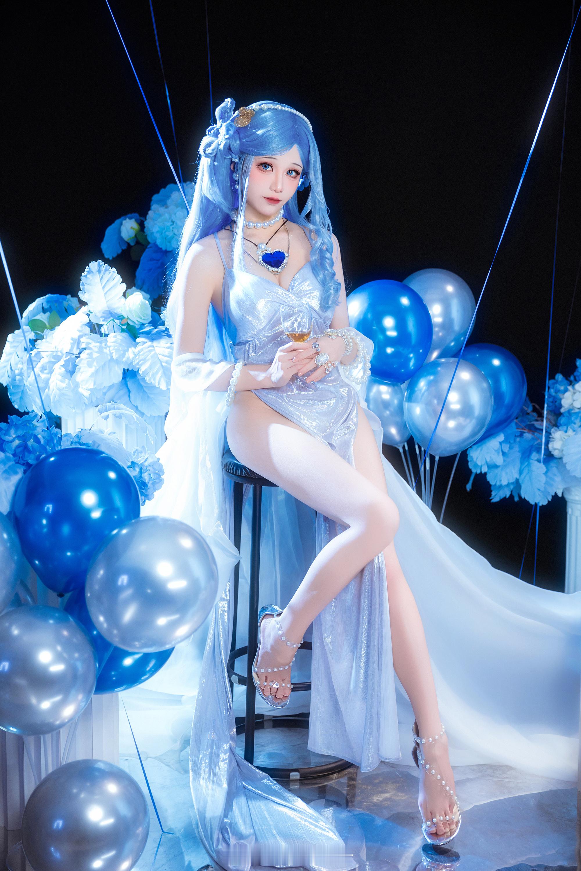 碧蓝航线cosplay﻿碧蓝航线 【香槟-誓约】————“指挥官之体温，心跳，五