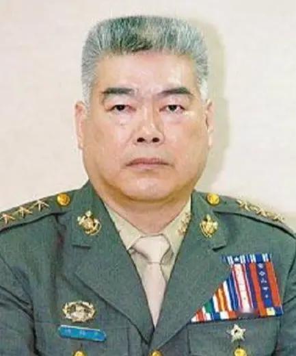 “我是中国人，谁敢说不对？”郑丽文认命的这个副主席有“钢”

这句话，带着自豪的