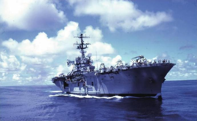 每天认识一件兵器  “硫磺岛”号两栖攻击舰“硫磺岛”级是美国海军陆战队装备的第一