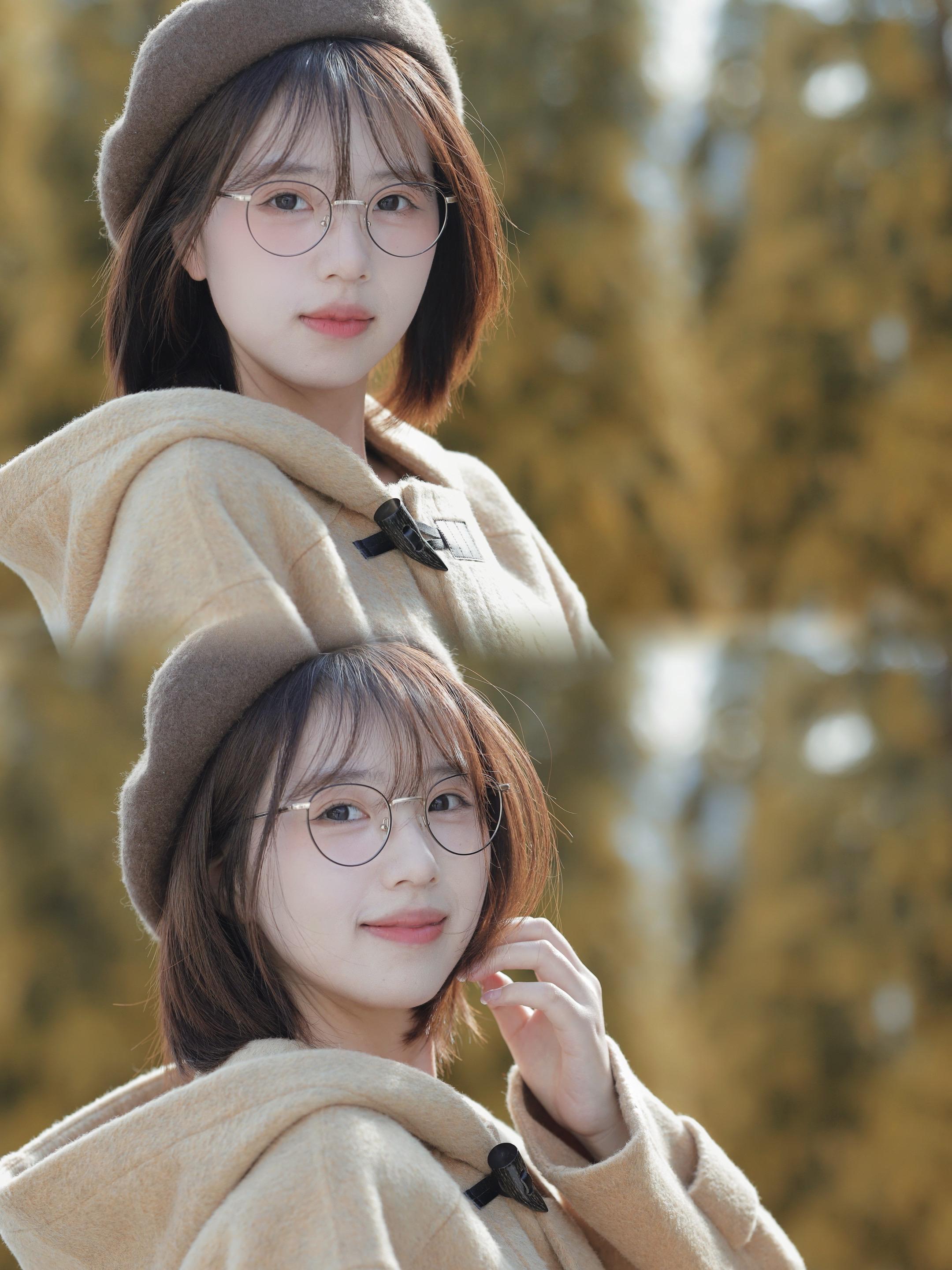 在这个落叶像雪的季节。