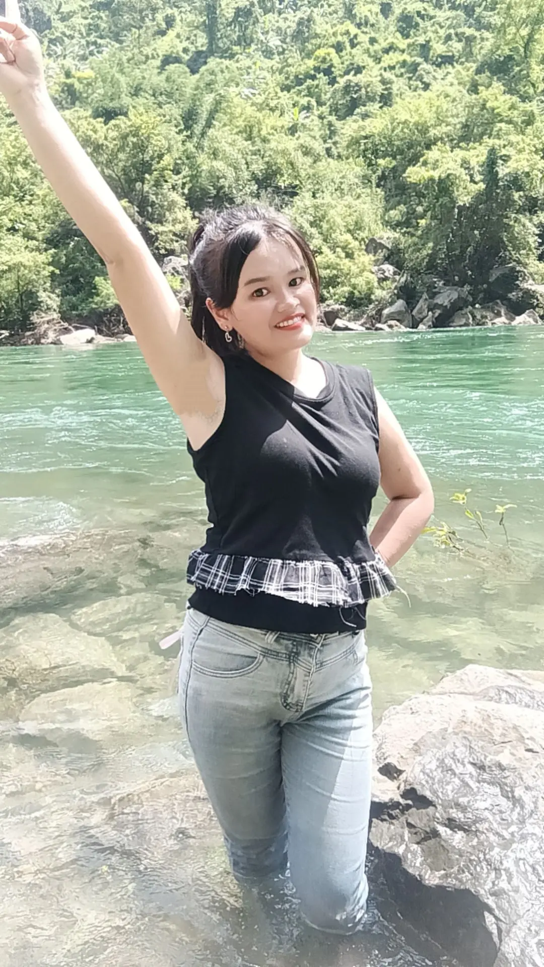 成为任何角色之前，先成为最好的自己，今天仍然是自己喜欢的样子[拳头][比心]