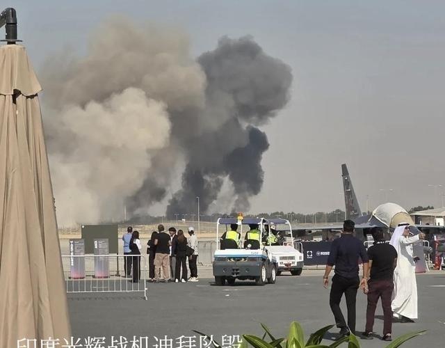 日本人以前给中国人打了个标签，说中国人做事总是马马虎虎，于是一些精日也跟着起哄。