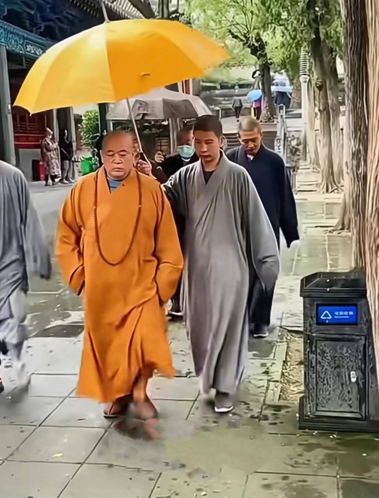 怎么也没想到，
一个方丈主持的事，查着查着成了“国家机密”了，要知道这话一出，里