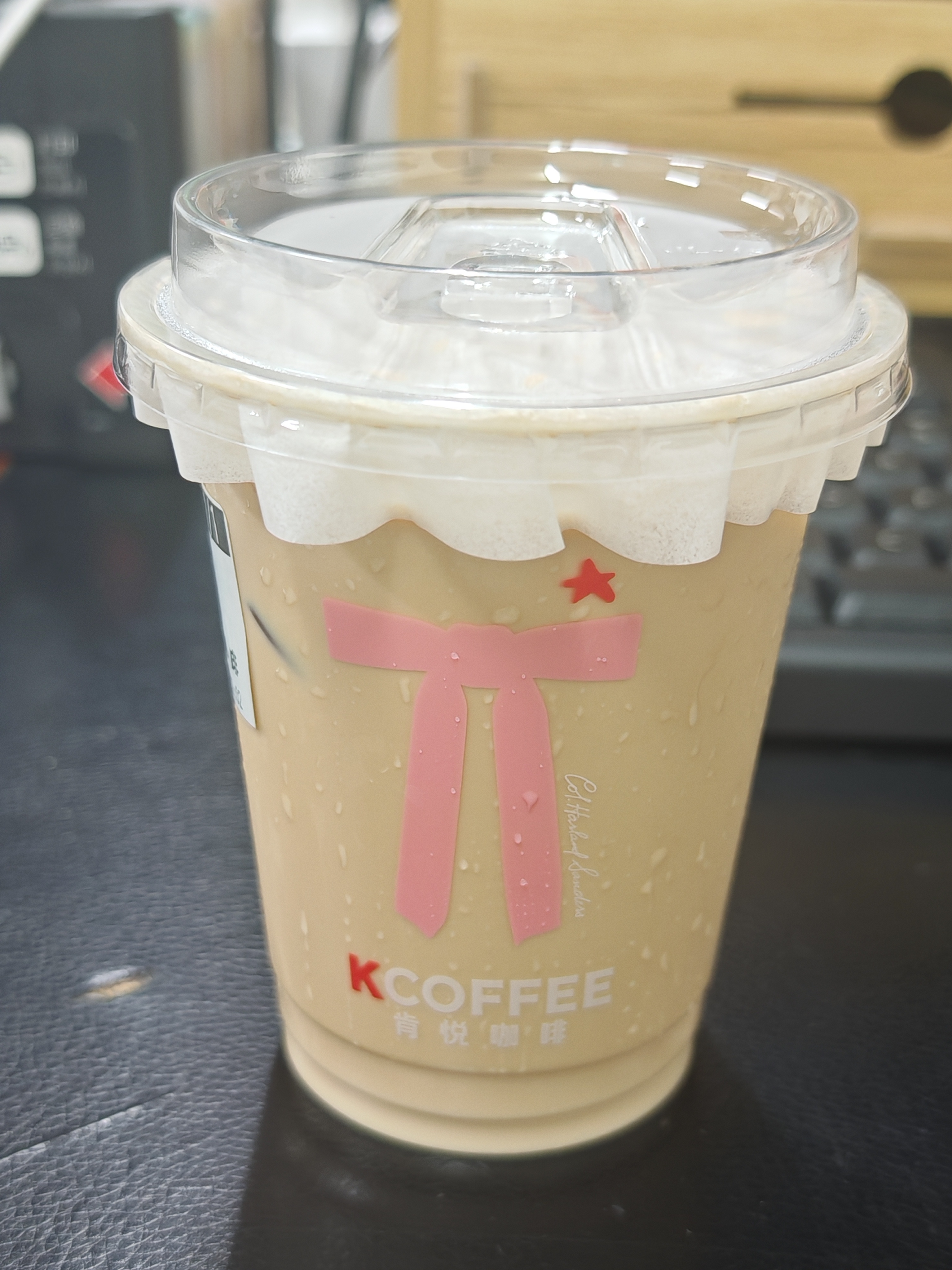 第一次喝肯悦这个黄油巴斯克比瑞幸的黄油好喝一百倍 强推！  专栏 · Drink