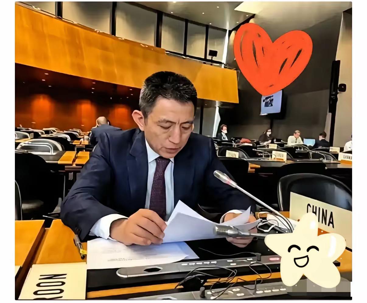 咱就说句实在的，贝森特和李成钢放一块儿比，那差距真不是一星半点！

贝森特早年是