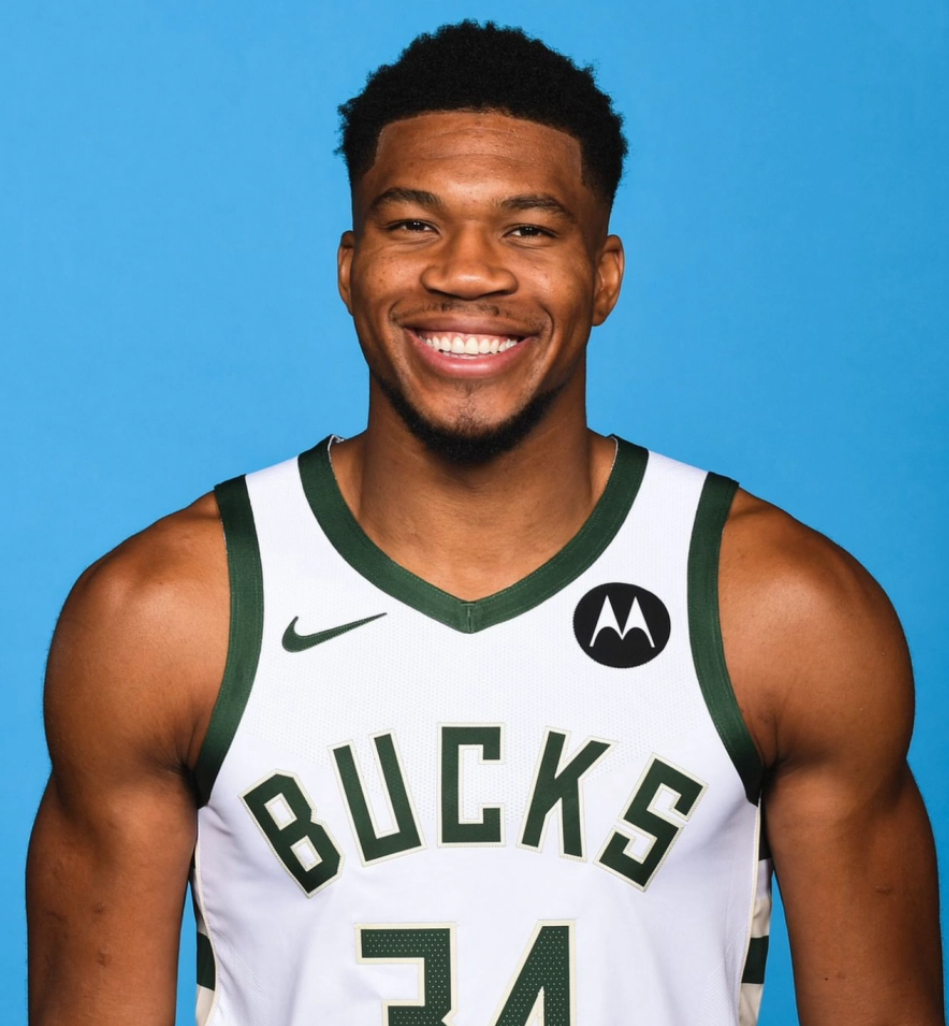 #NBA重磅交易#【#字母哥被交易至热火#】 6月23日，据NBA名记Shams