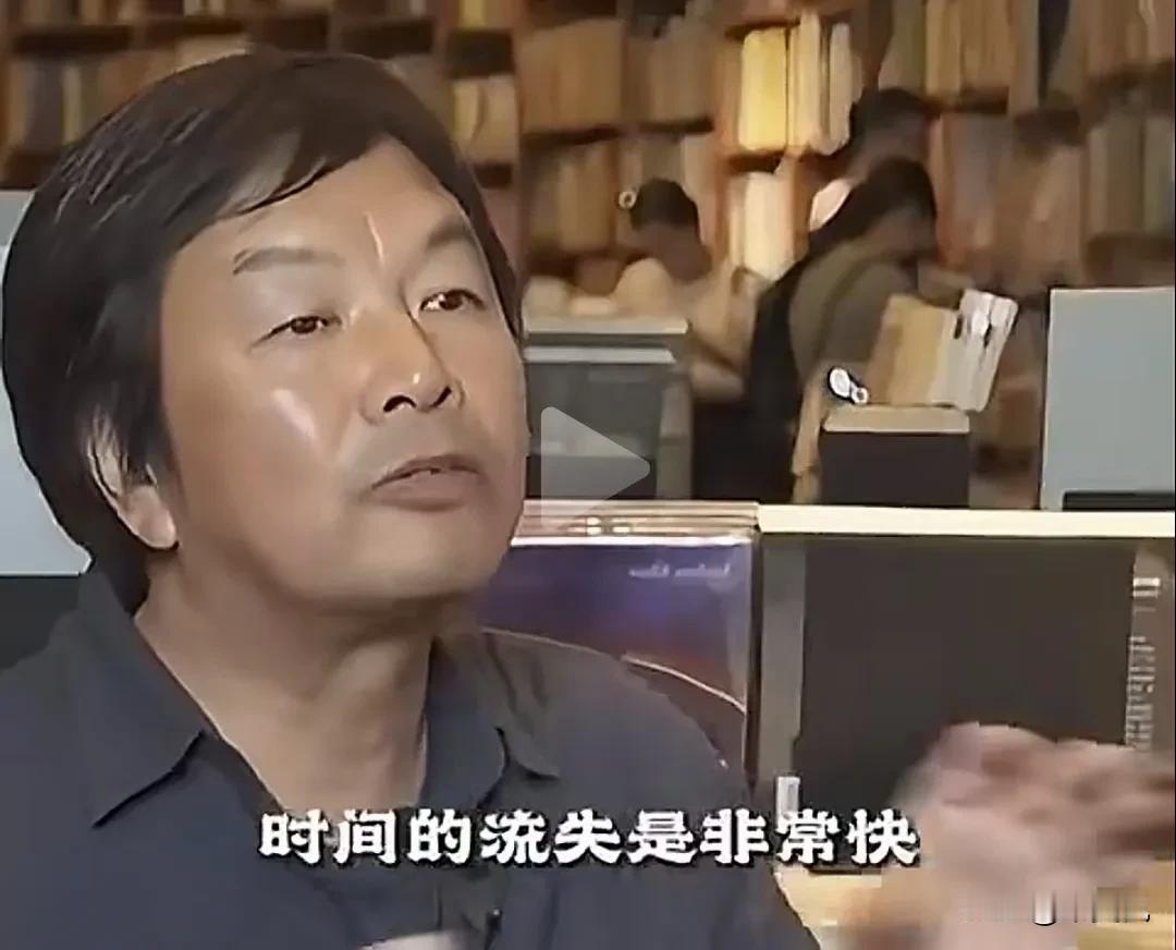 作家刘震云说:时间流失是非常快的，但是有一个东西变化是不快的，那就是人性。从春秋