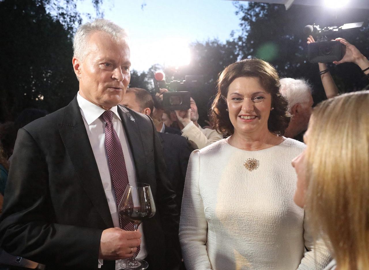 自2021年立陶宛执意允许台当局设立所谓 “台湾代表处” 后，中立关系急转直降，