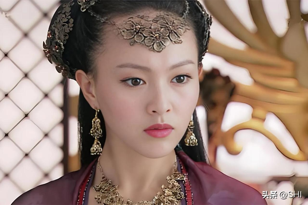 《轩辕剑之天之痕》七位美人，谁最美？
第一位:唐嫣的独孤宁珂
第二位:刘诗诗的拓