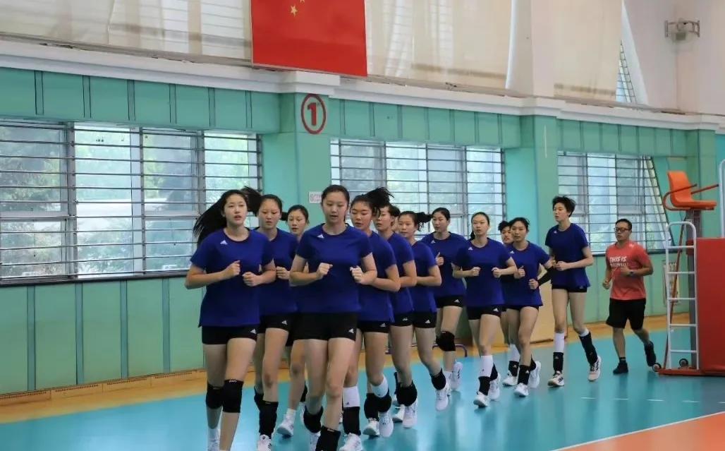[玫瑰]中国U20、U18女排本月开始集训，预计赵勇和匡琦将分别担任主教练！
今