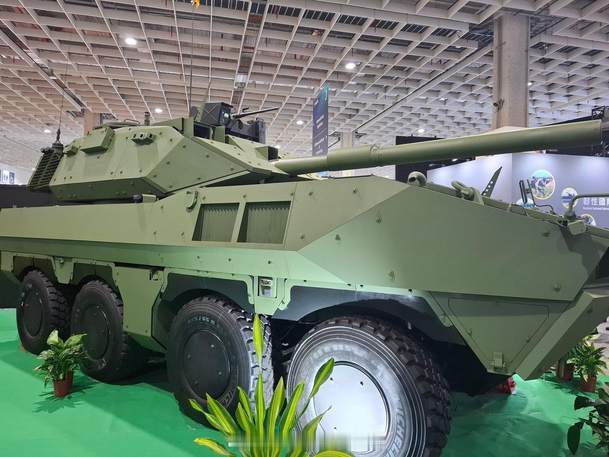 据称改进后的“猎豹”车高降低到了2.95米（不含RWS） ​​​