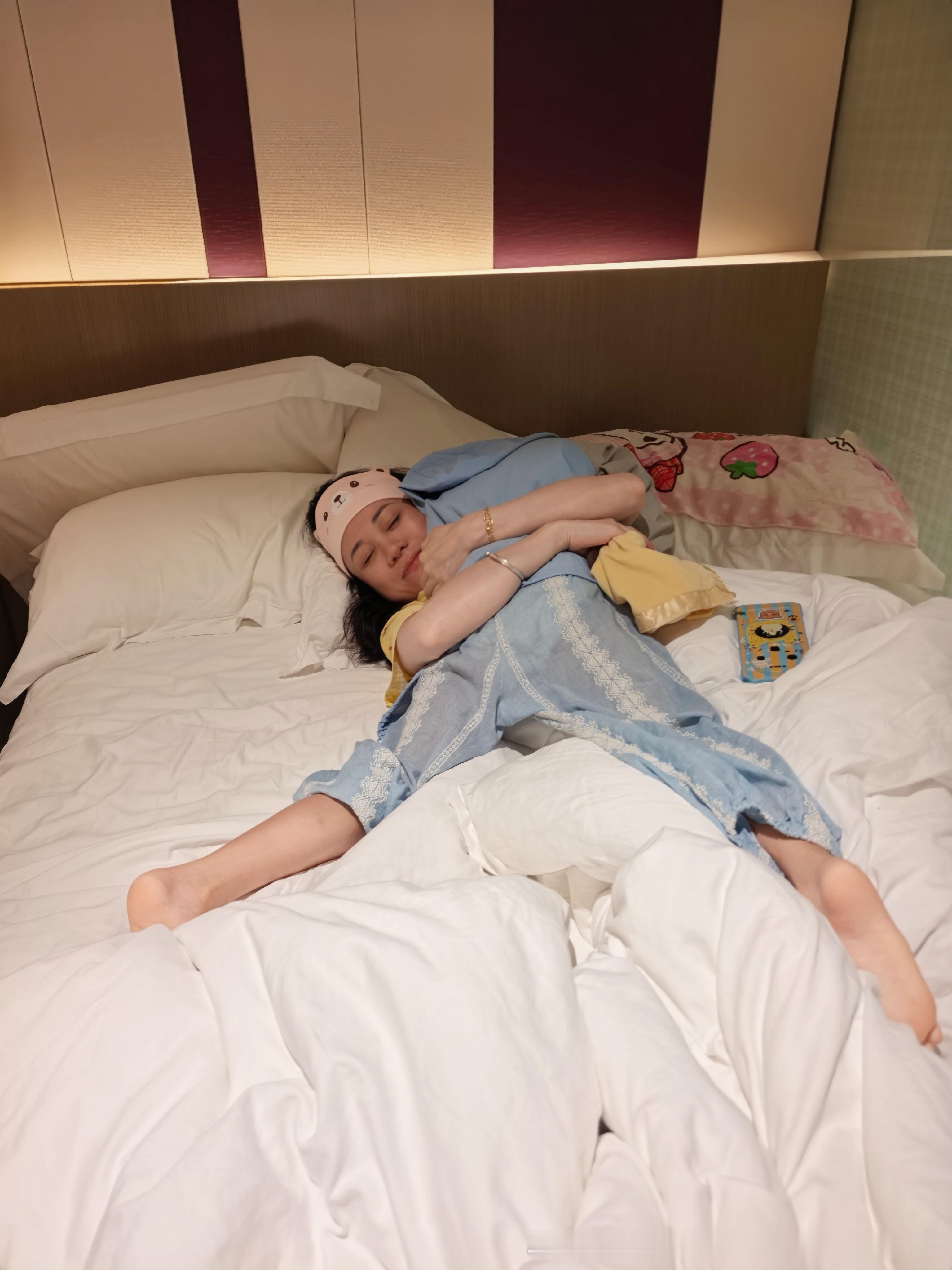 舍不得莎莎阿姨！饭团团成长记聚会吧就现在