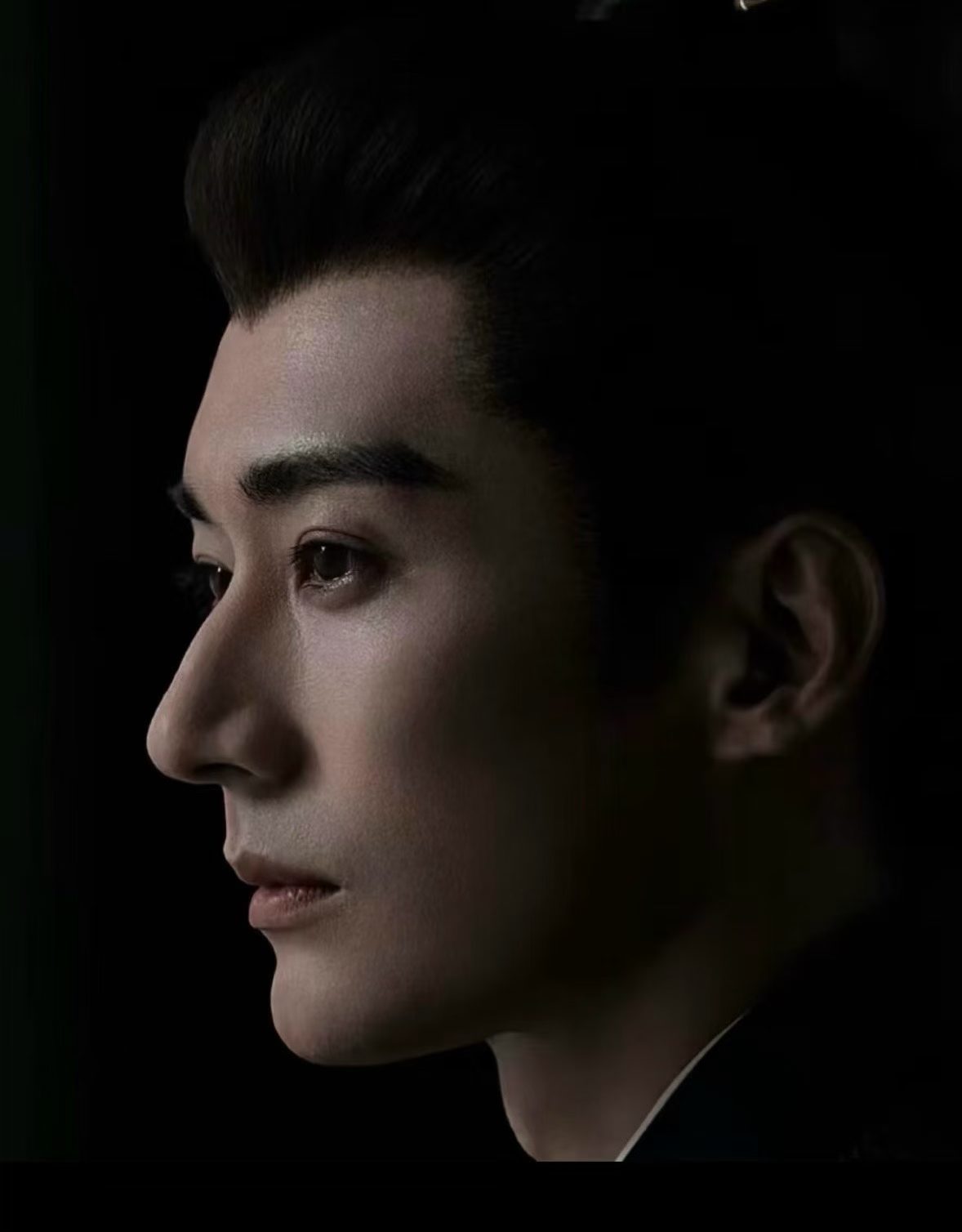 命理﻿运势 ﻿八字算命婚姻感情合婚 山东出俊男啊浓眉大眼，鼻梁高宽厚，气质温和磁