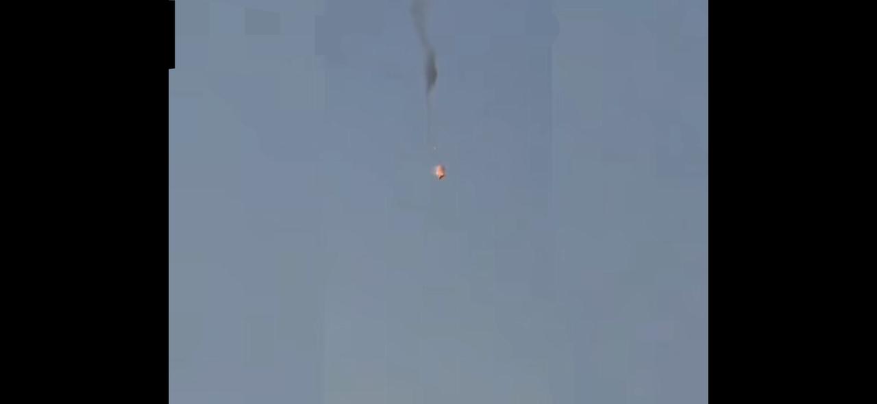 F 15被击落，这个消息可是爆炸性的。F 15从来没有在任何战争中被击落的记录，