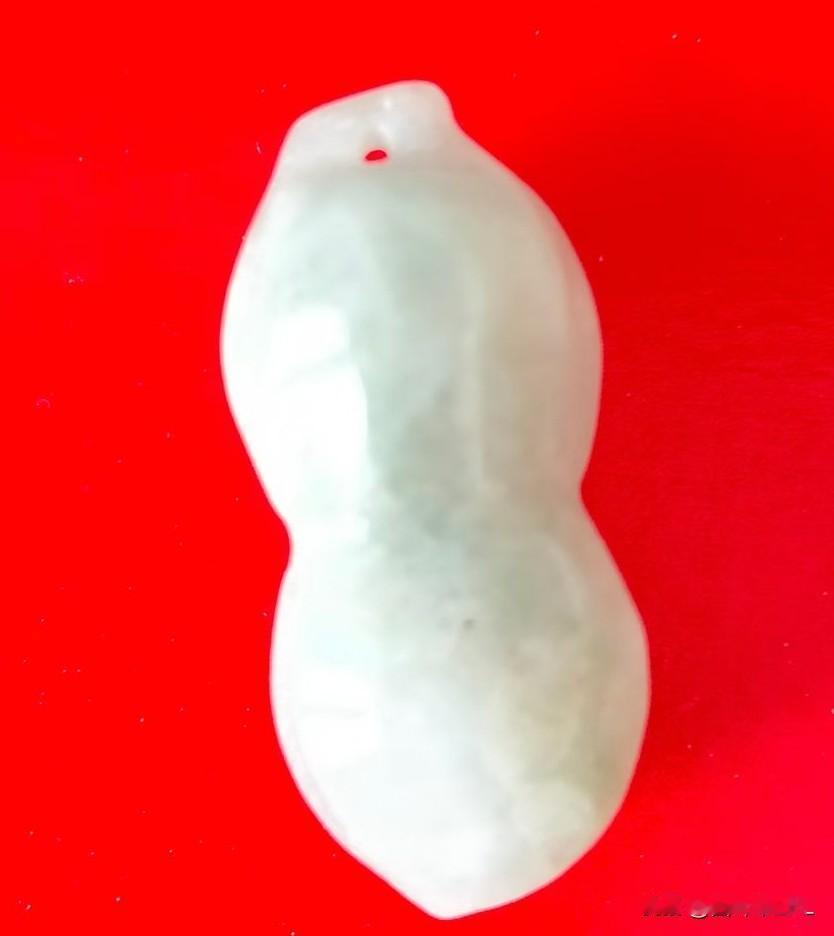 一花生财，福禄自来！温润玉石花生挂件，车挂吊坠都体面，愿你事业兴旺、家宅安宁。