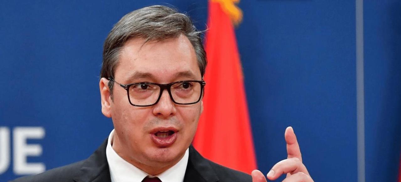 政坛经典轮换！武契奇开启总统转总理新模式
 
塞尔维亚政坛迎来重大人事变动，执政