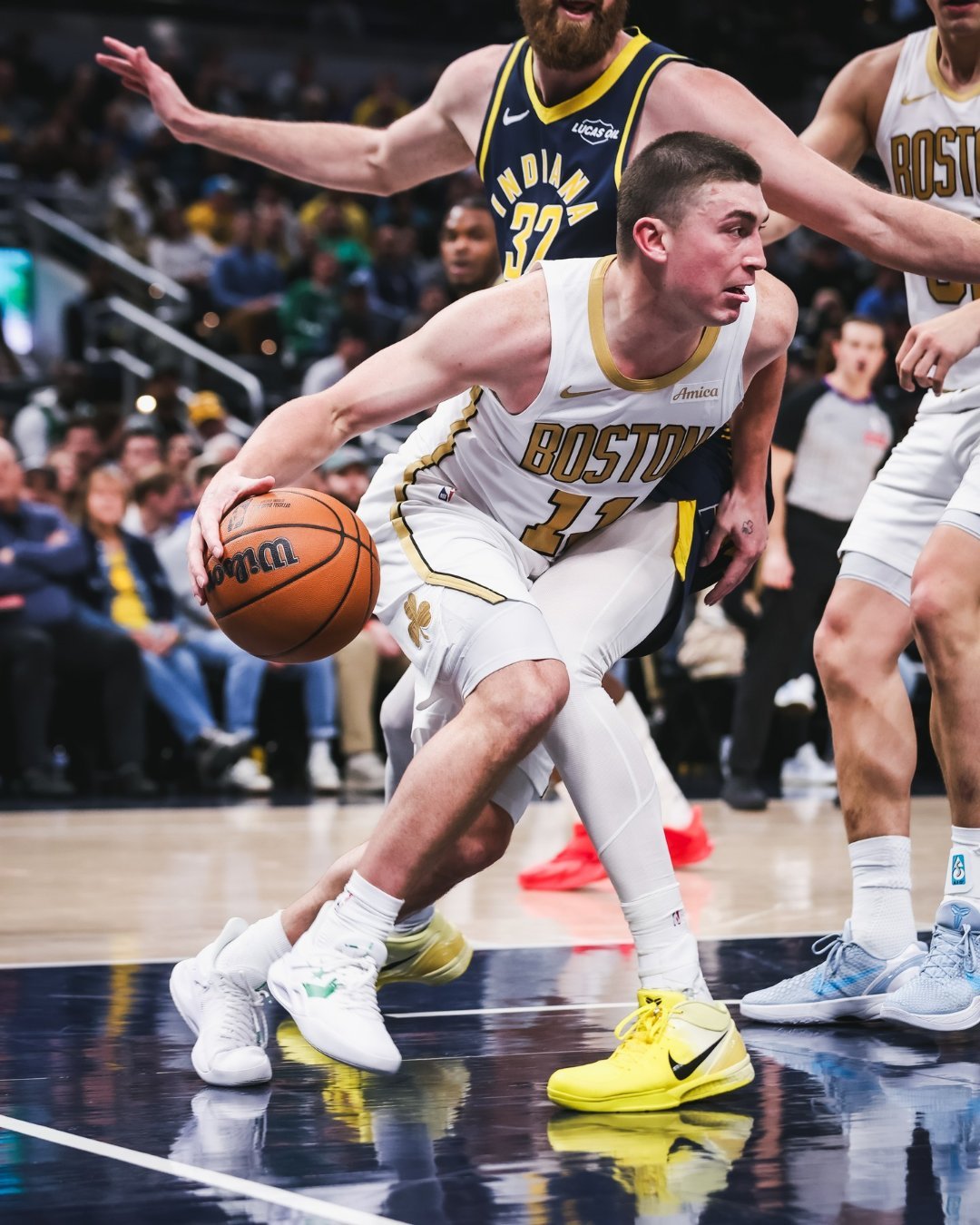 凯尔特人本赛季对阵活塞的战绩为1胜3负，对此普里查德表示：“我们上赛季在常规赛以