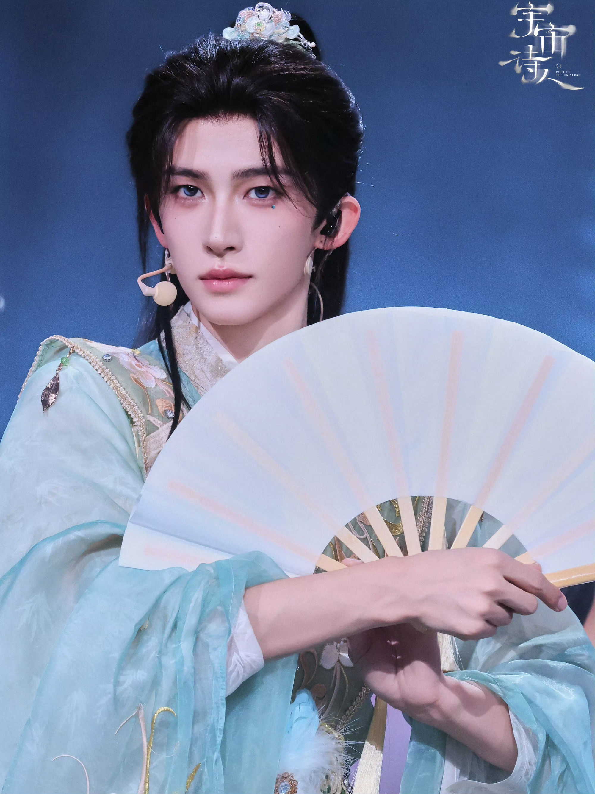 刘宇你是神吧。。。在妆发造型舞美这一块真的秒了 ​​​