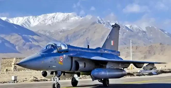 谁能想到，印度藏了整整三年的秘密还是被扒出来，原来它在塔吉克斯坦守了二十年的艾尼