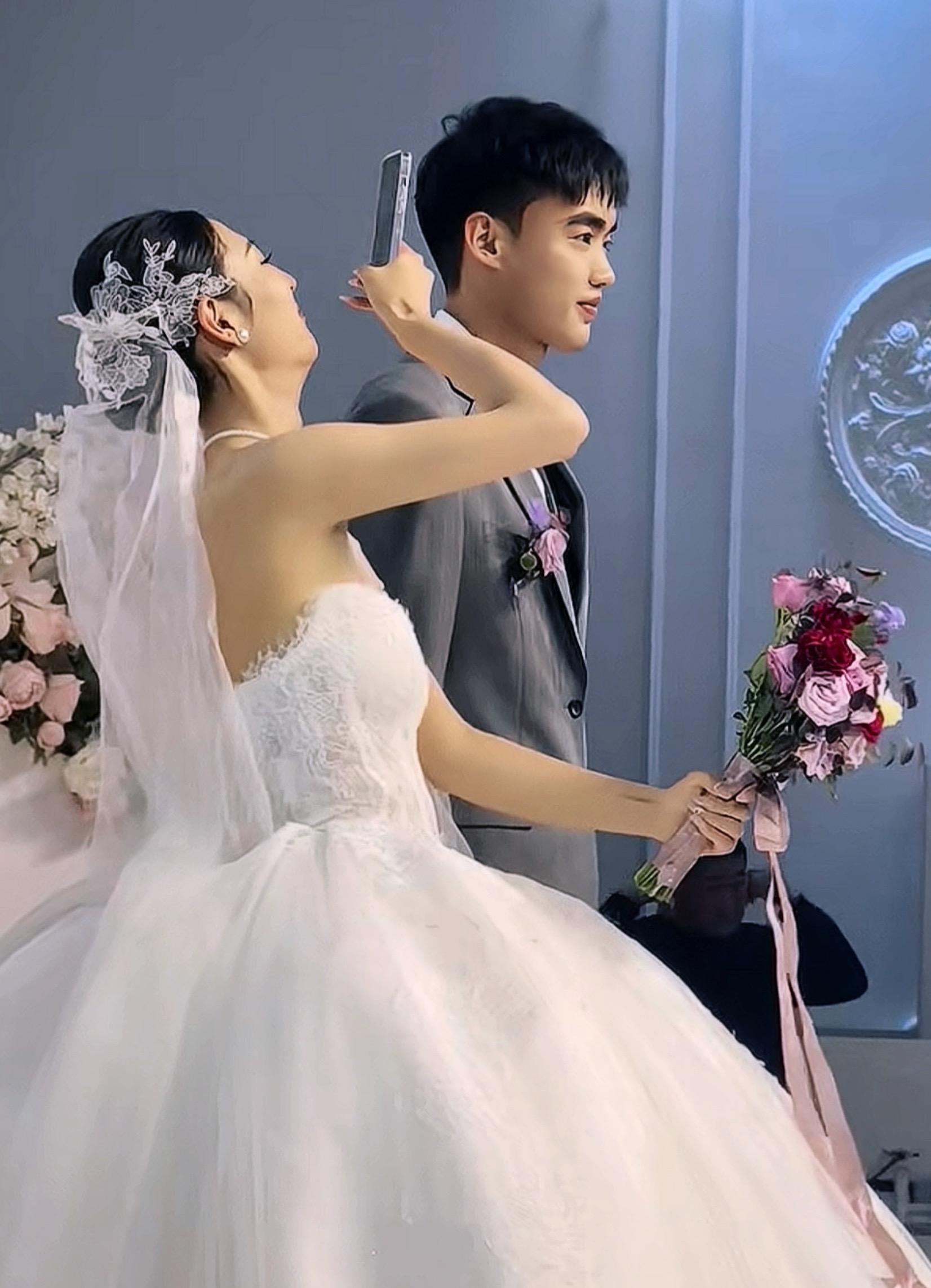来自婚礼现场的第一视角