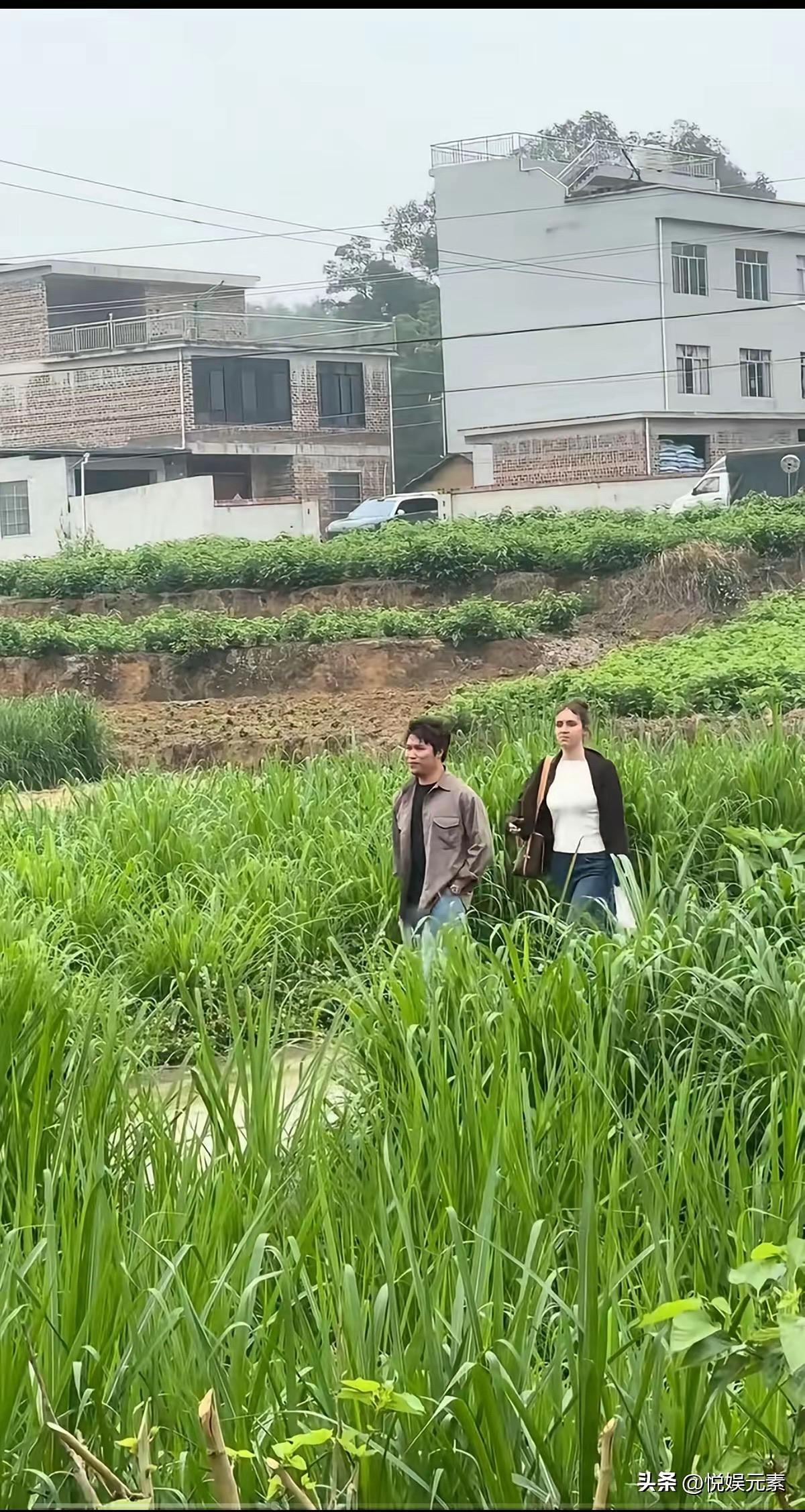 贵老家比开大奔的都牛啊