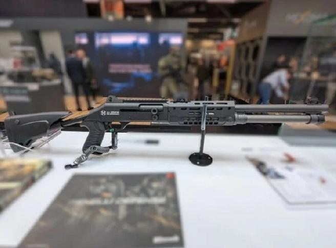 无人机逼得意大利陆军大变样，步兵不再只靠枪
 
据简氏防务周刊报道，
由于战场越