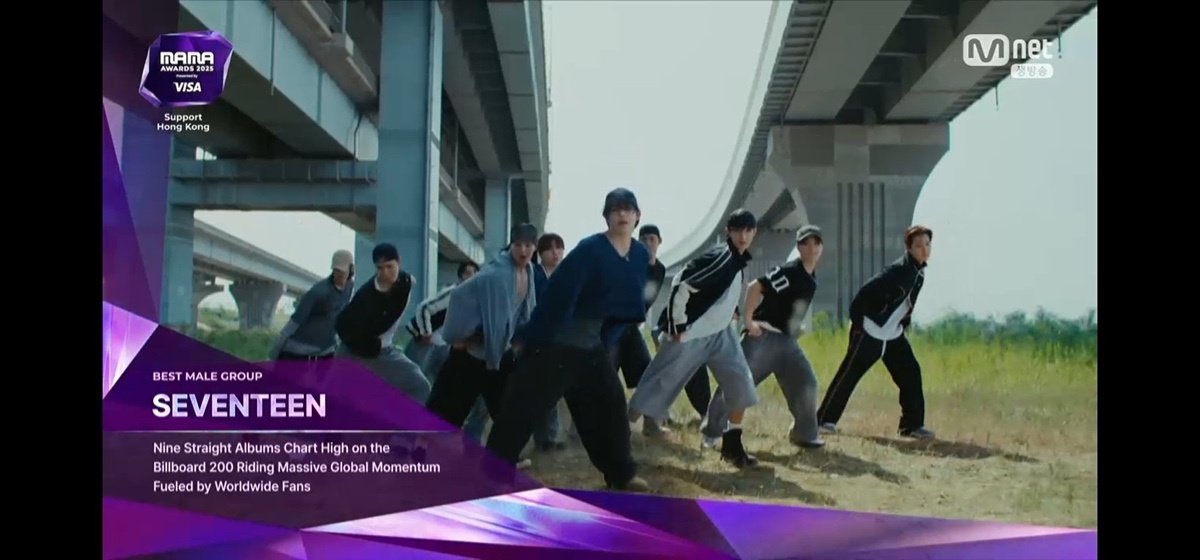 MAMA 最佳男子组合奖：SEVENTEEN 