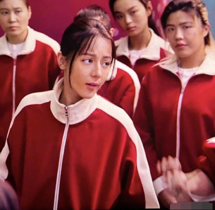 《功夫女足》影片口碑两极难定论，但迪丽热巴彻底解放喜剧天分实锤
 
周星驰时隔七