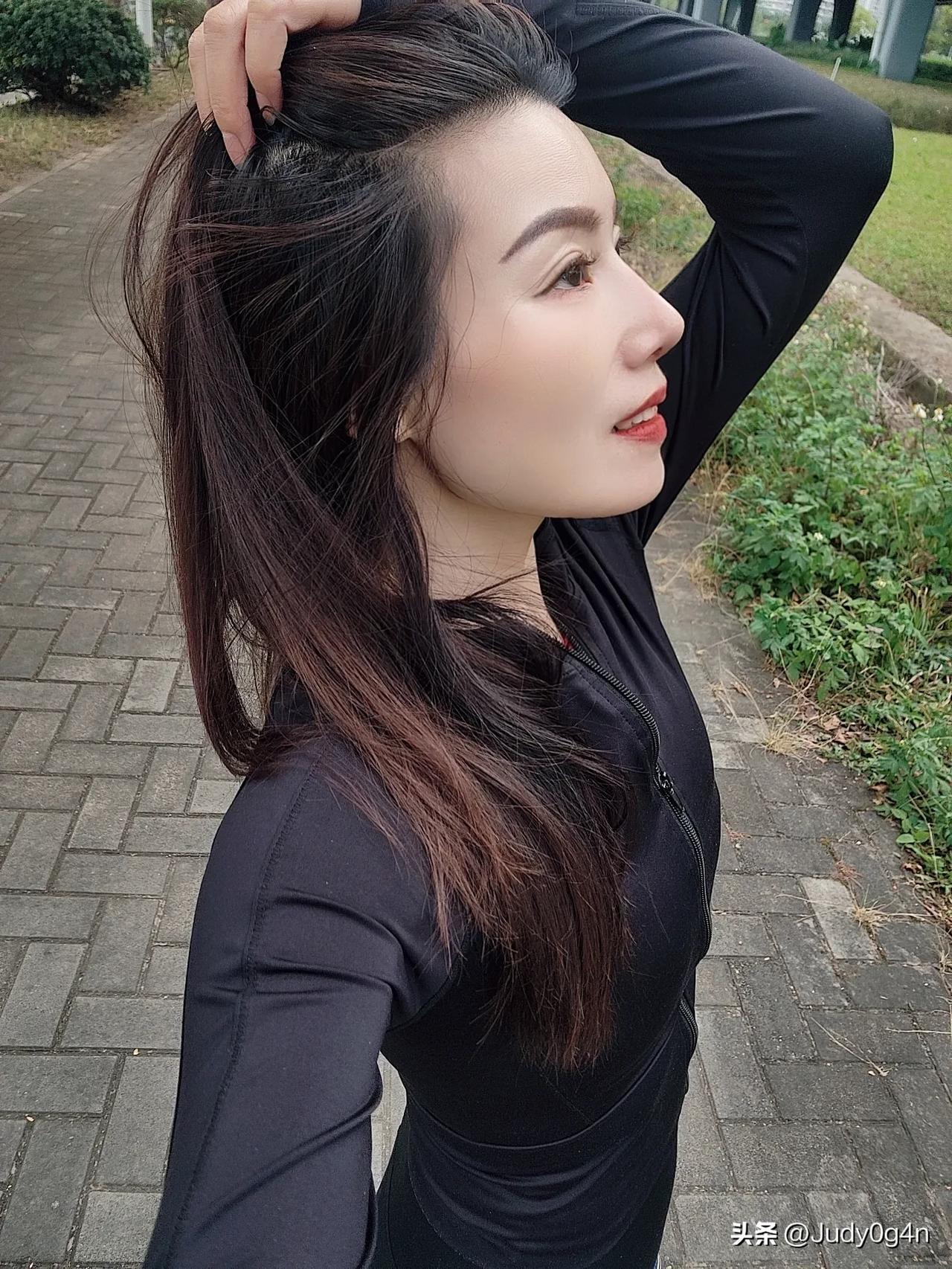 你有多自律就有多美好 ，早安吖🌞自律遇见更好的自己 你的坚持终将美好 爱生活爱