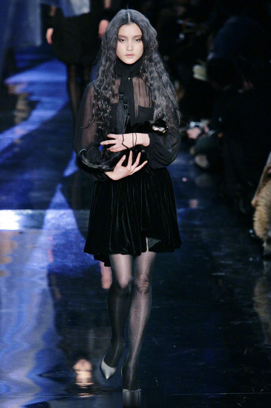 杜鹃 • Jean Paul Gaultier Fall 2006清冷少女与神秘