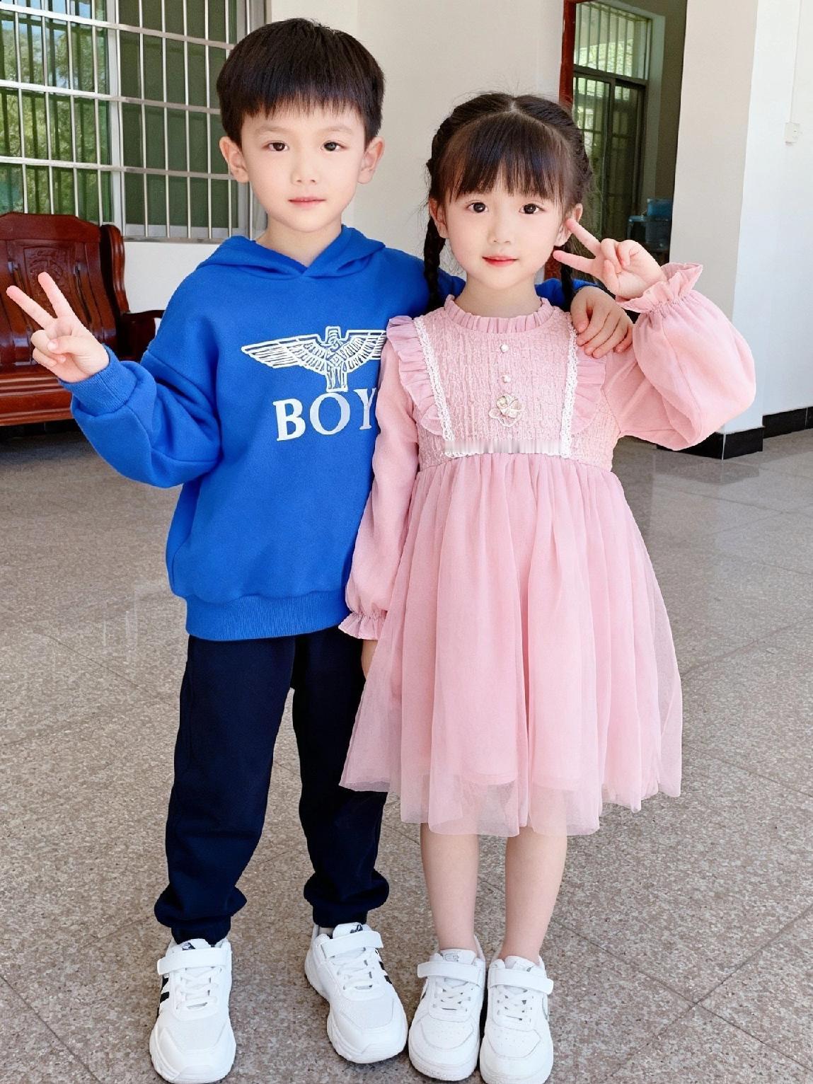 养子不教如养驴，养女不教如养猪。
 
老祖宗这句老话，
看透了养儿养女的底层格局